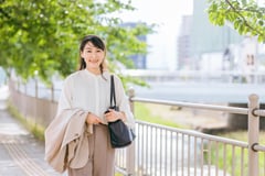 デスクレスワーカーとフィールドワーカーの仕事を成功に導く！2024年最新ソリューションと成功事例